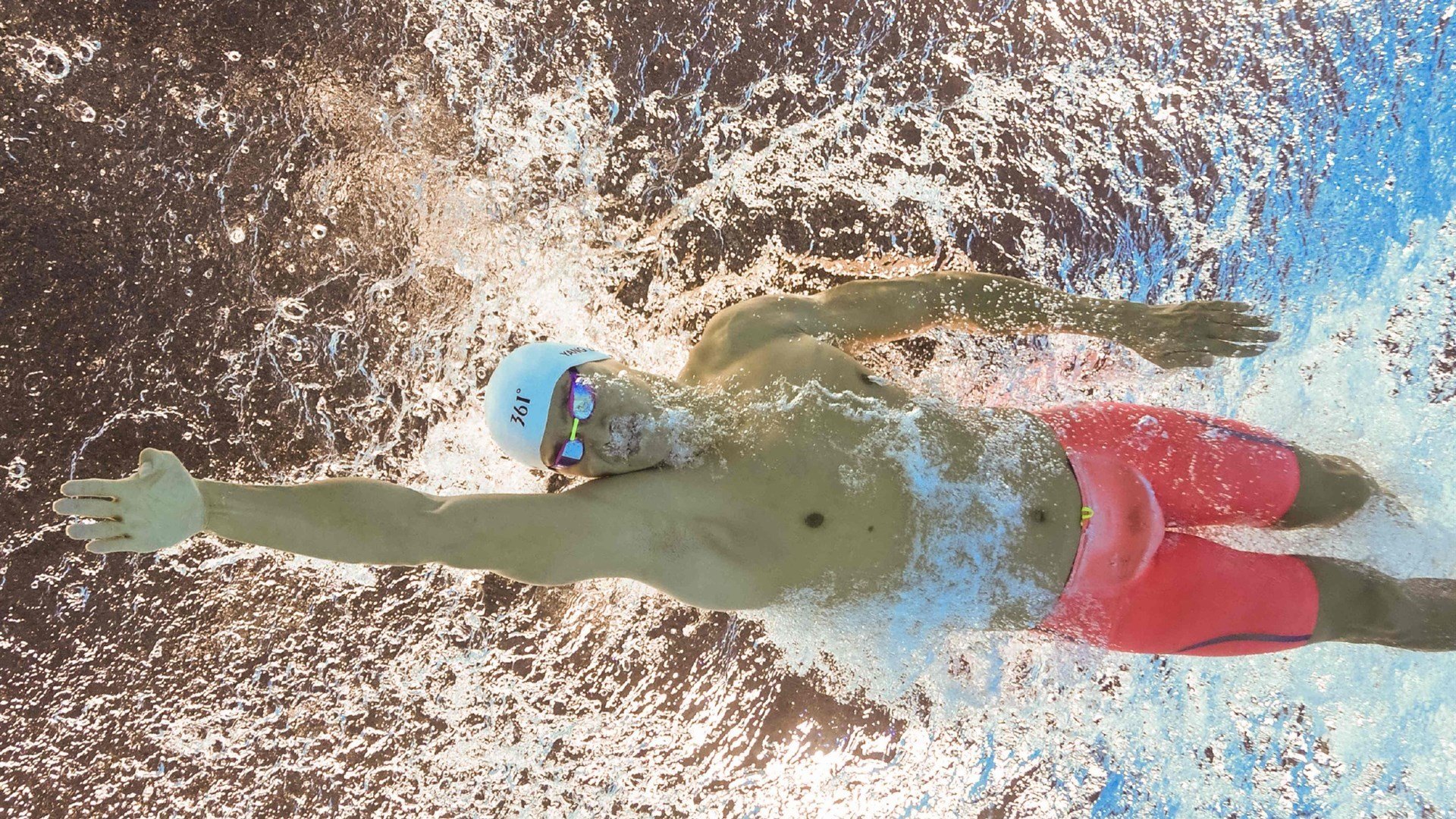 迪巴拉,攻防转换的艺术大师—卡塔尔对阵芬兰一役的战术核心解析